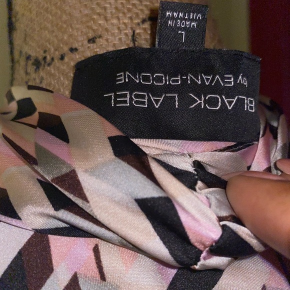 💕 Sleeveless Multi Career Wear Blouse 💕 - Picture 4 of 4